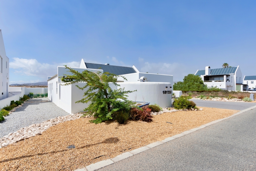 3 Bedroom Property for Sale in Golden Mile Western Cape